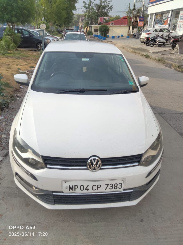Volkswagen Polo(2014-2015) Comfortline 1.2l P
